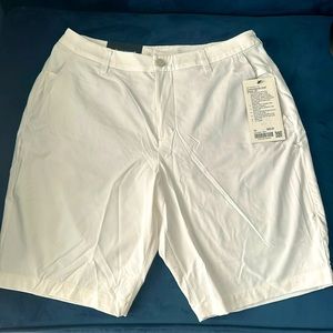 Men’s Lululemon Commission Golf Short 10" white NWT